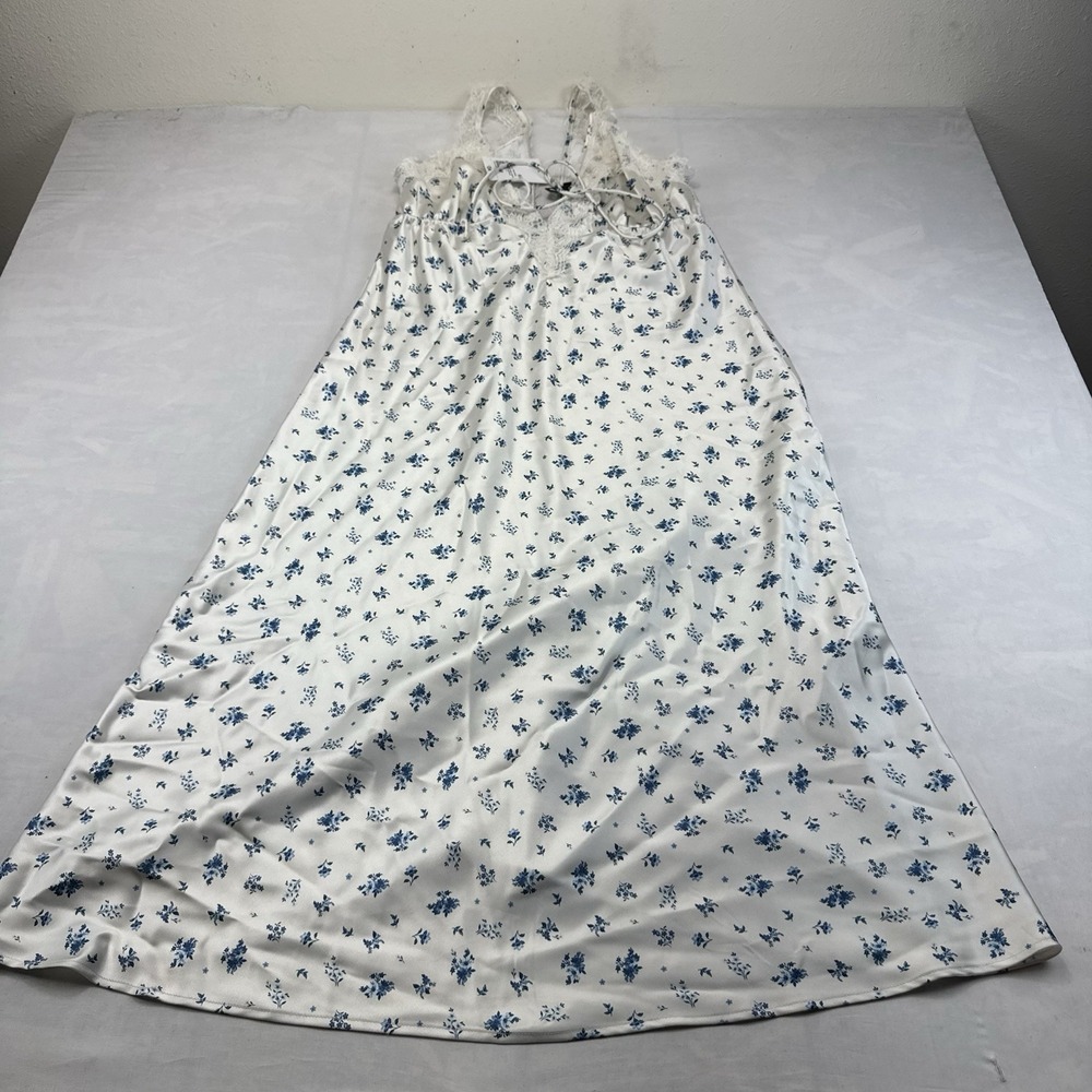 NWT Forever 21 White Blue Floral Satin Lace Maxi Slip Dress Nightgown M